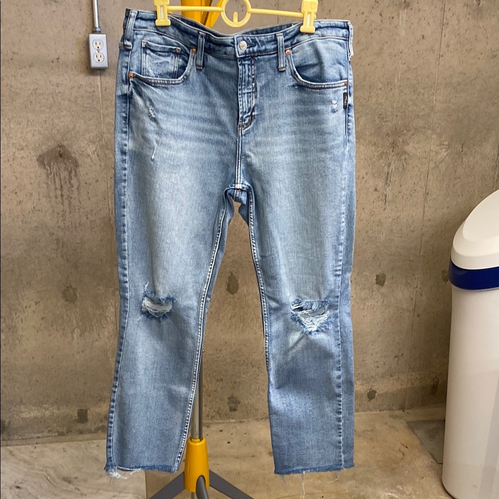 Silver Jeans Distressed Mom Jean